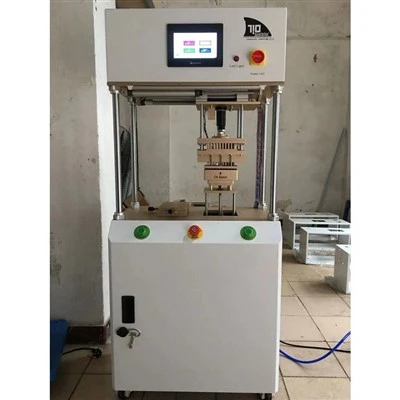 Touch screen 100 ago pneumatico ripieno